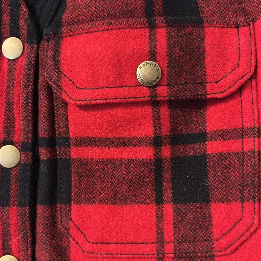 Banana Republic stylish red